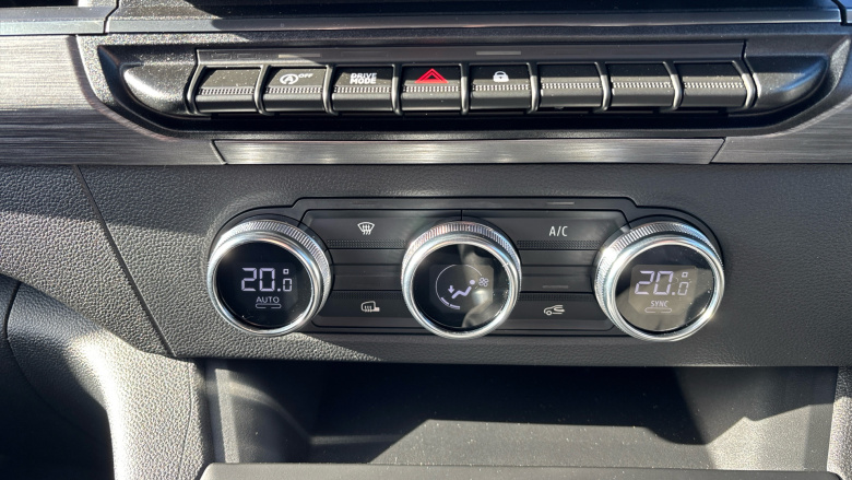 Nissan Townstar L2 Petrol 1.3 Acenta Van Auto